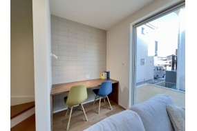 D棟　ワークスペース　お子さんの宿題や在宅ワークも可能です。