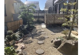 お手入れのされた綺麗なお庭