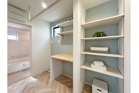 （A棟）ランドリースペース　人気のガス衣類乾燥機乾太くん設置スペースを設けています（乾太くんは別途）