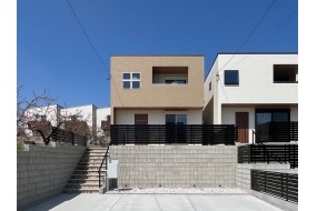 （C棟）外観写真