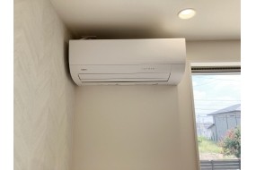 (C棟)リビングにエアコン設置しました！