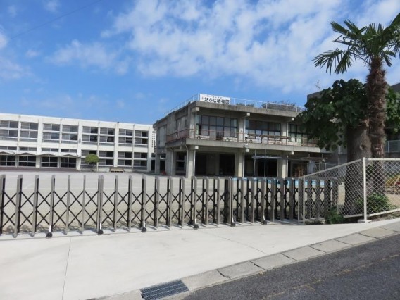 私立 旭富士幼稚園：徒歩8分（580ｍ）