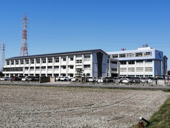 日進市立日進西中学校　徒歩30分(2400ｍ)