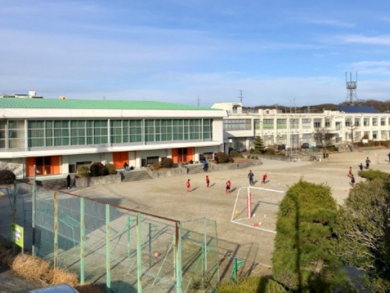 市立　長久手小学校　徒歩13分